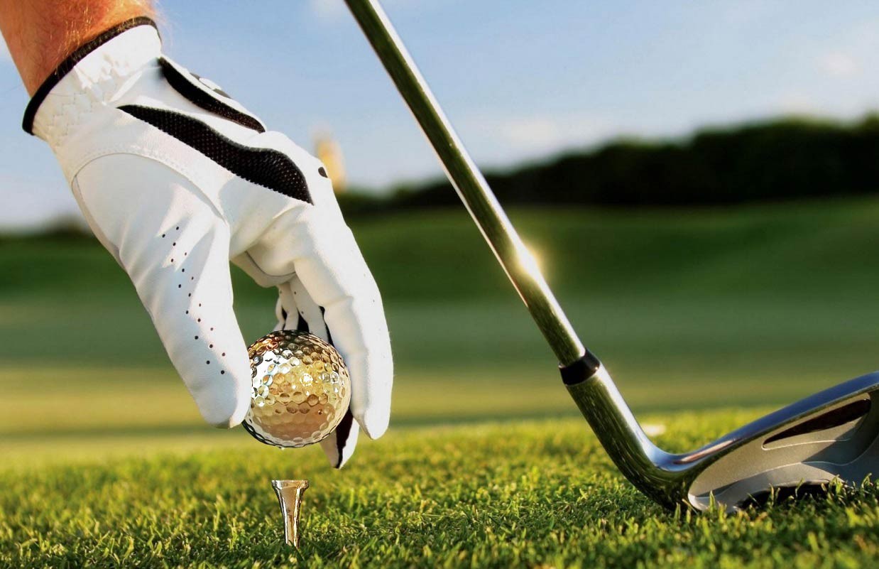 gold-golf-ball
